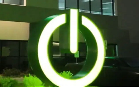 Schneider Electric ra mắt sản phẩm mới dành cho nhà thầu điện và chia sẻ thông tin chi tiết về những thay đổi trong quy định của NEC năm 2026 tại NECA 2025